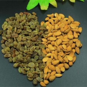 ( لوز مع زبيب  فاخر ( 1 كيلو