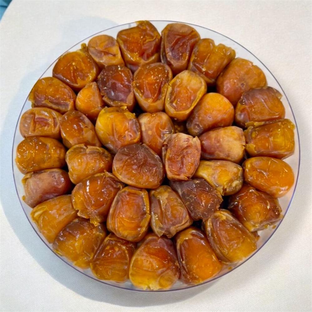 تمر سكري رطب 400 جرام سعودي فاخر